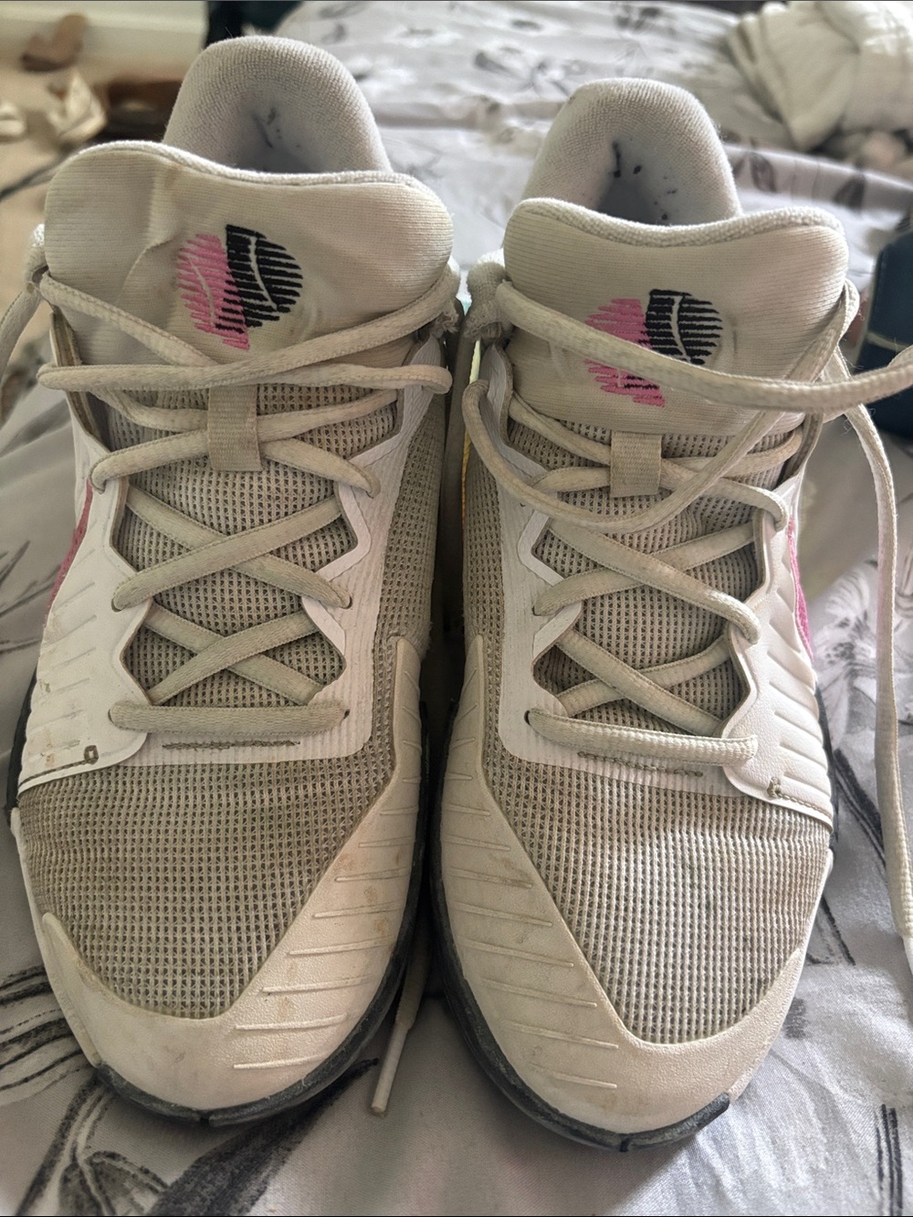 White Athletic Sneakers with Pink and Black Logo Nike